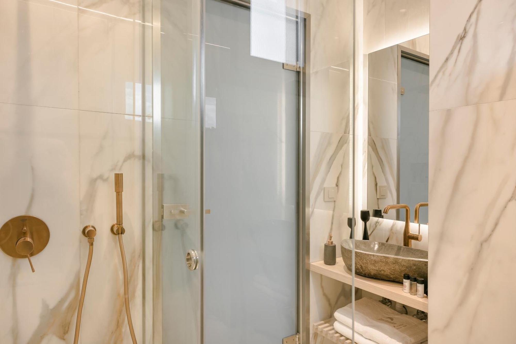 Piazza Suites Ліксурі Екстер'єр фото