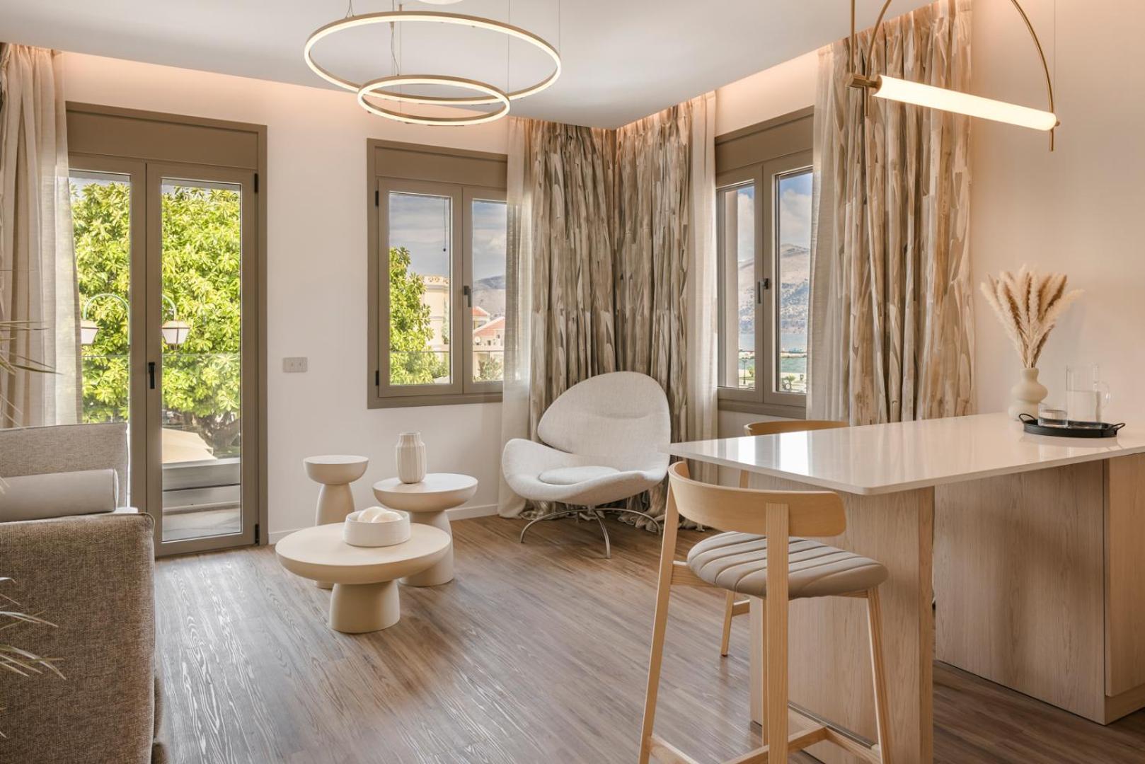 Piazza Suites Ліксурі Екстер'єр фото